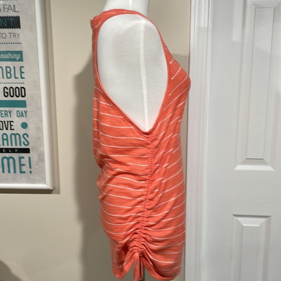 Athleta Vesta coral racer-back linen tank. Adjustable from crop to cover-up. - Picture 6 of 8